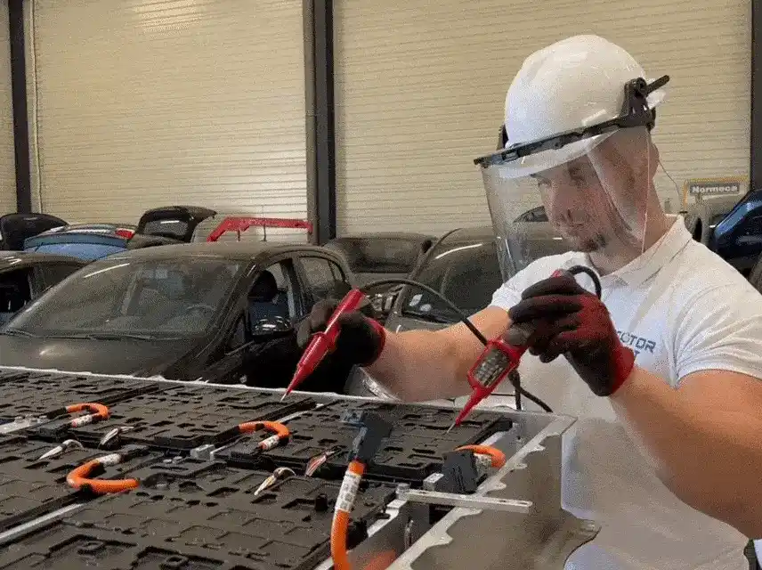 Réparation voiture électrique : votre guide pratique pour garder le contrôle.